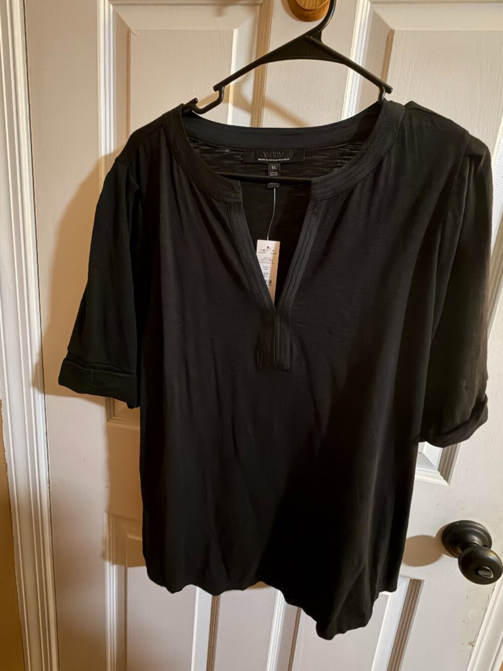 White House Black Market Pleated Sleeve Tee | NWT | Size XL | Black